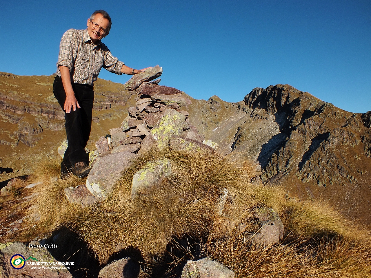 66 Sulla cima del pizzo nord (2167 m) .JPG